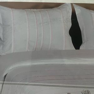 Full/Queen Duvet Cover Set white with red stitching